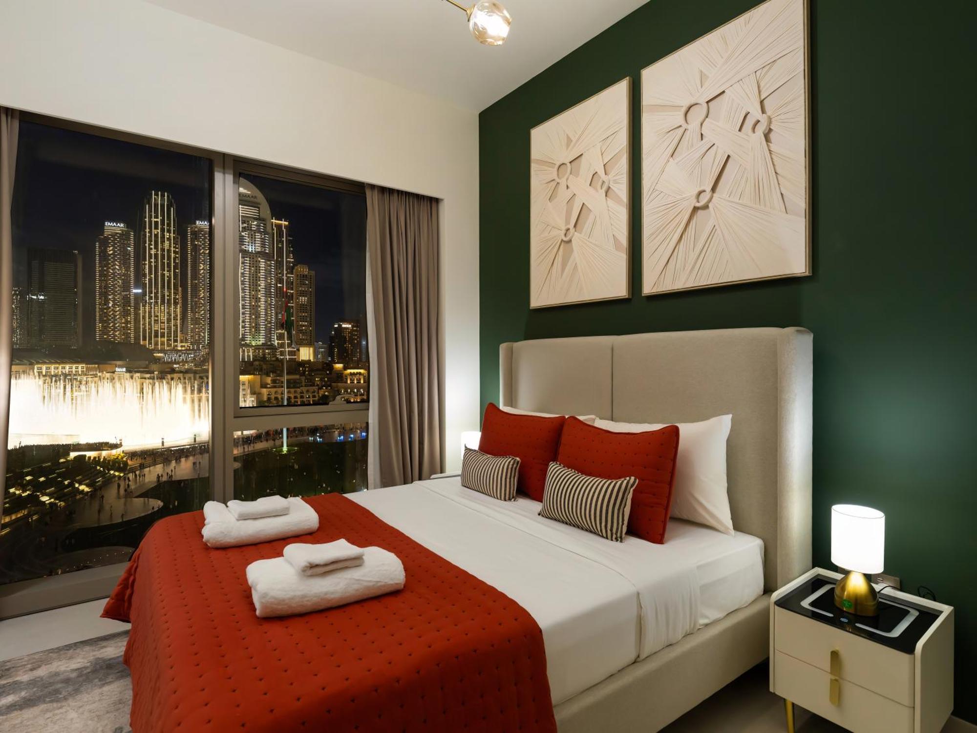 Direct Burj Khalifa & Fountain Views Lux 2br Apartment