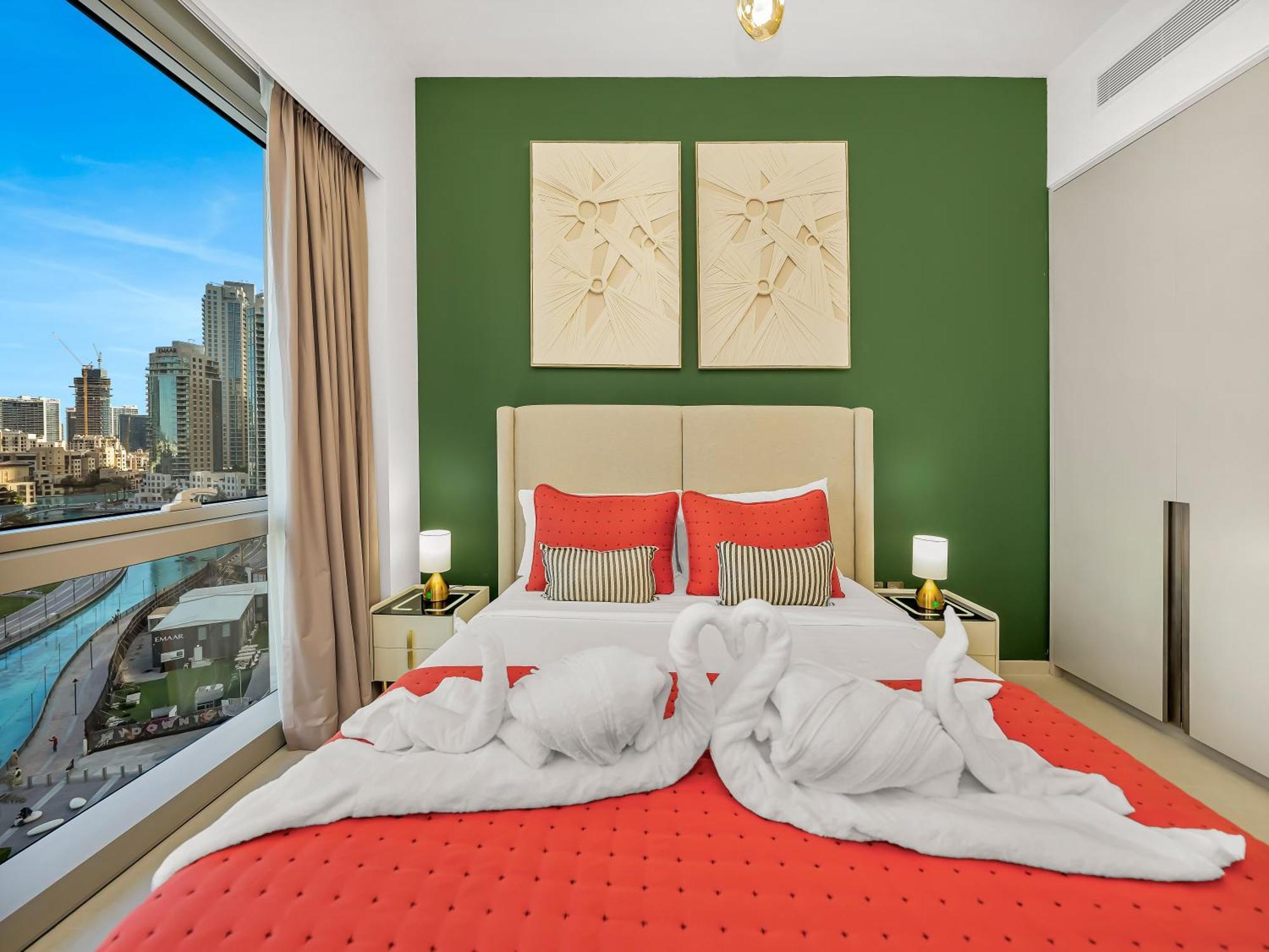 Direct Burj Khalifa & Fountain Views Lux 2br Apartment Dubai