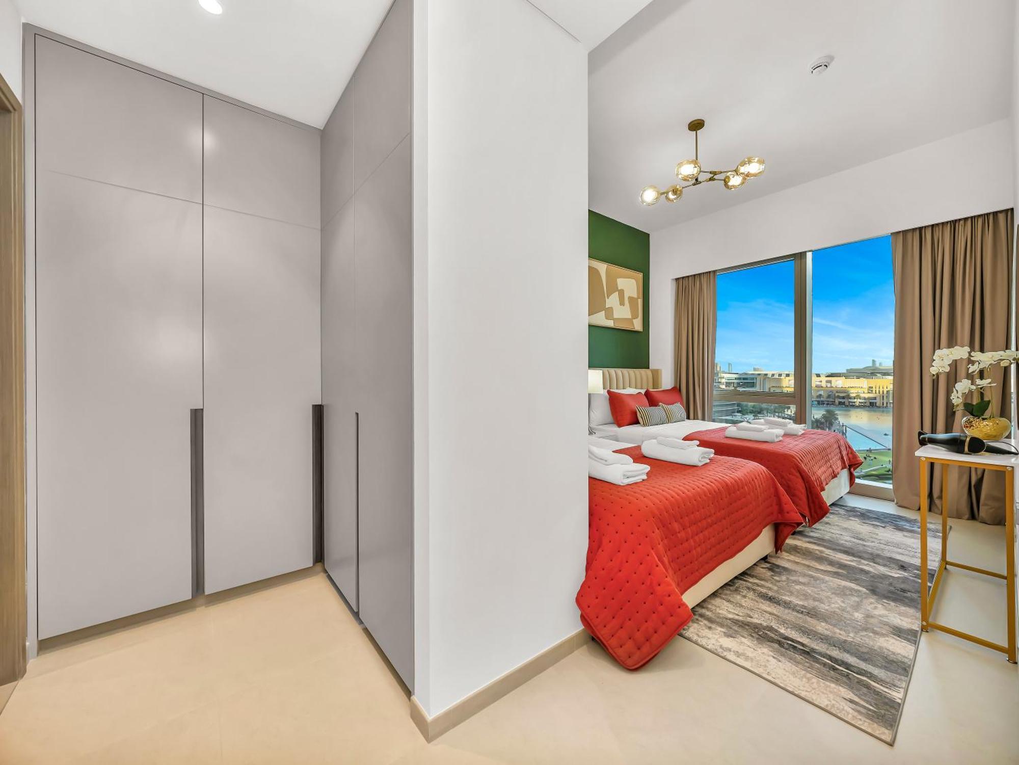 Direct Burj Khalifa & Fountain Views Lux 2br Apartment *